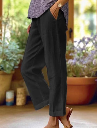 Rosalie | Straight Leg Pants in Light Fabric – Black