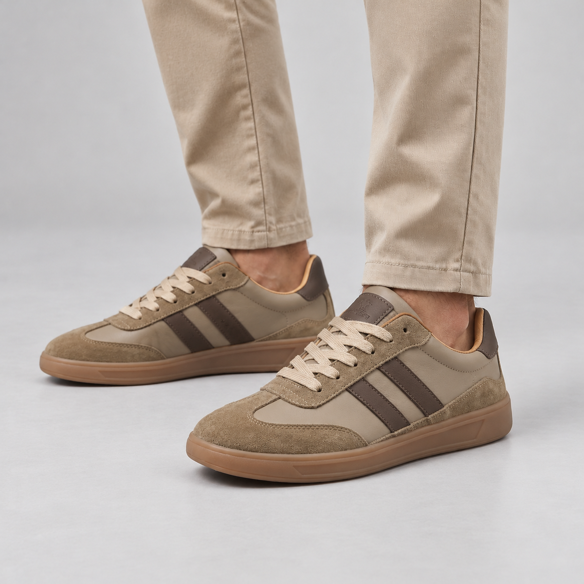 Florian | Classic Retro Sneakers with Breathable Mesh Panels
