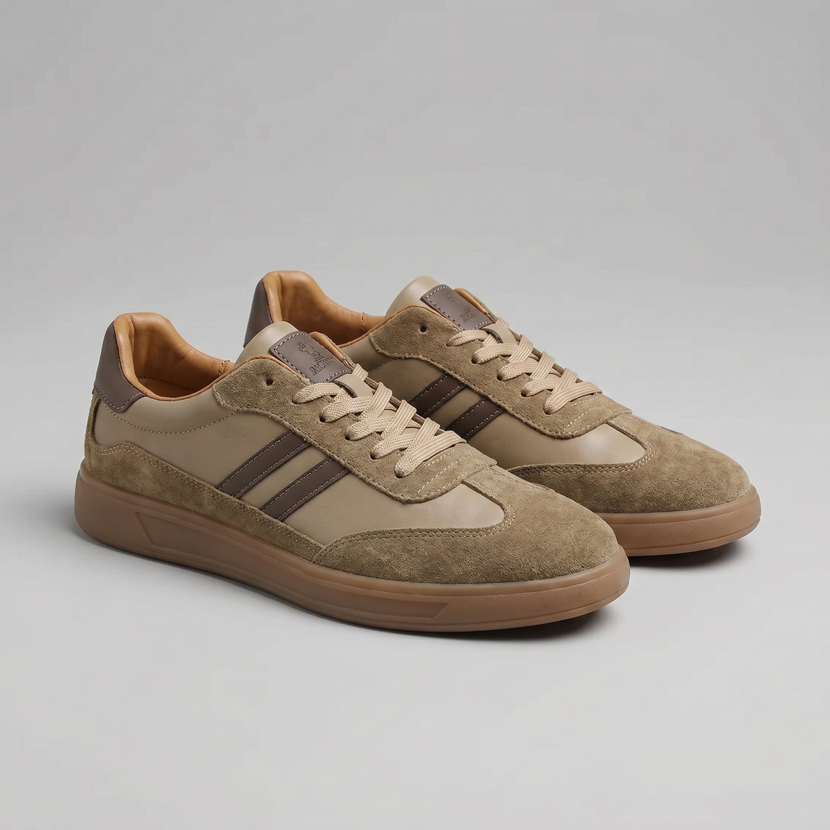 Florian | Classic Retro Sneakers with Breathable Mesh Panels