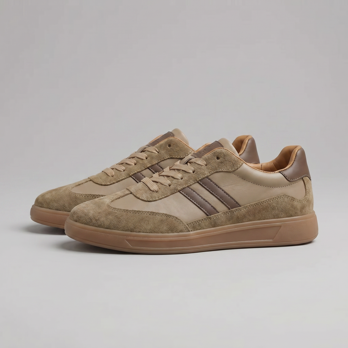 Florian | Classic Retro Sneakers with Breathable Mesh Panels