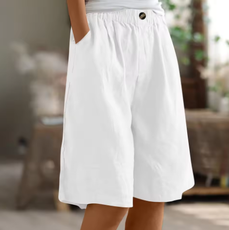 Jemima | Relaxed Linen Shorts with Side Pockets – White
