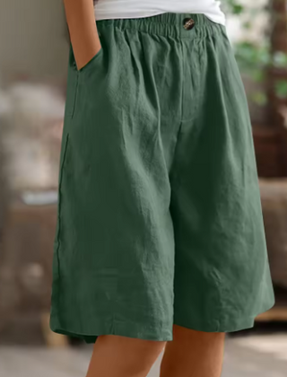 Jemima | Relaxed Linen Shorts with Side Pockets – Green