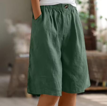 Jemima | Relaxed Linen Shorts with Side Pockets – Green