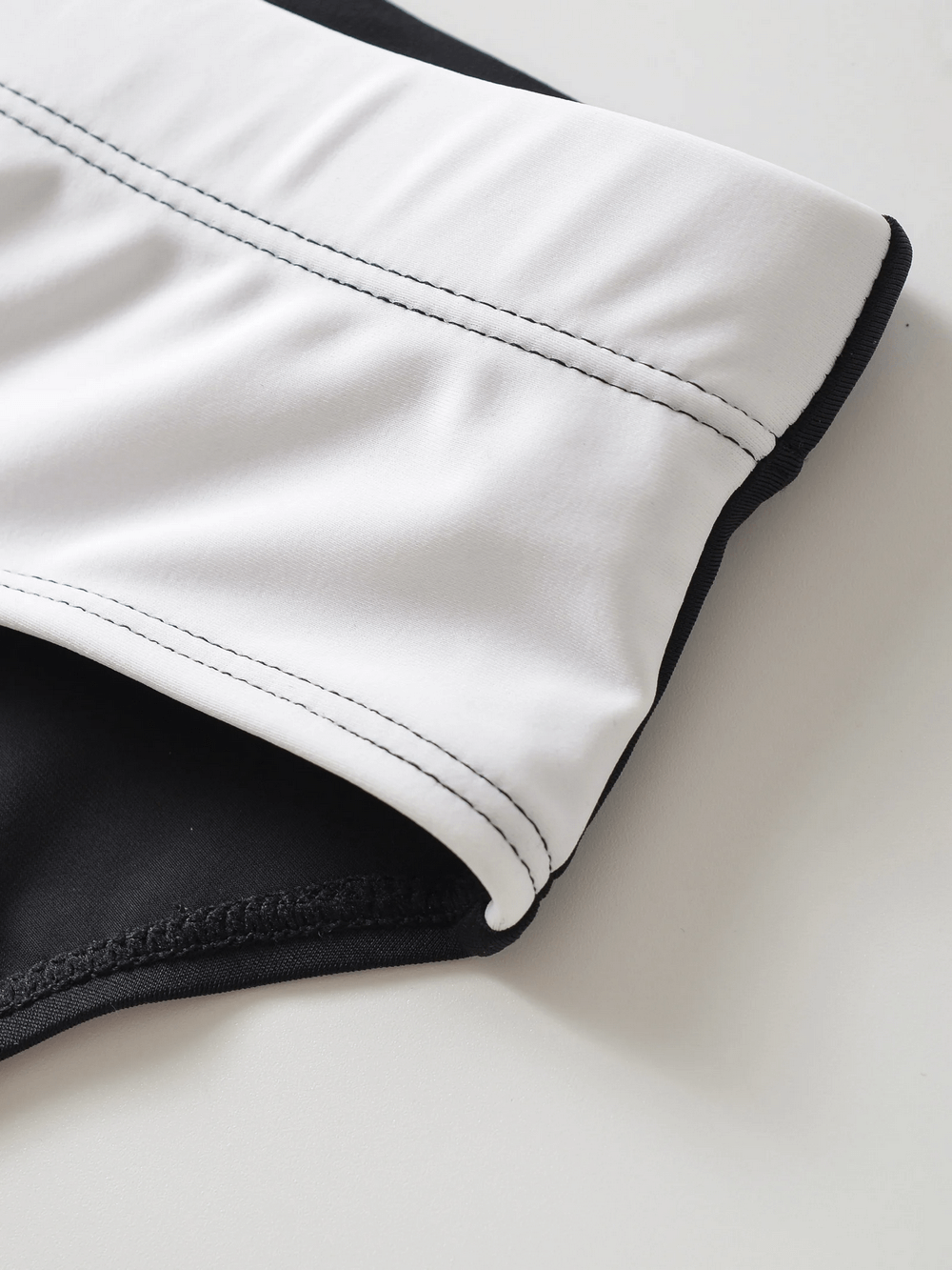 Lyle | Mid-Rise Swim Briefs with Colour Block Design